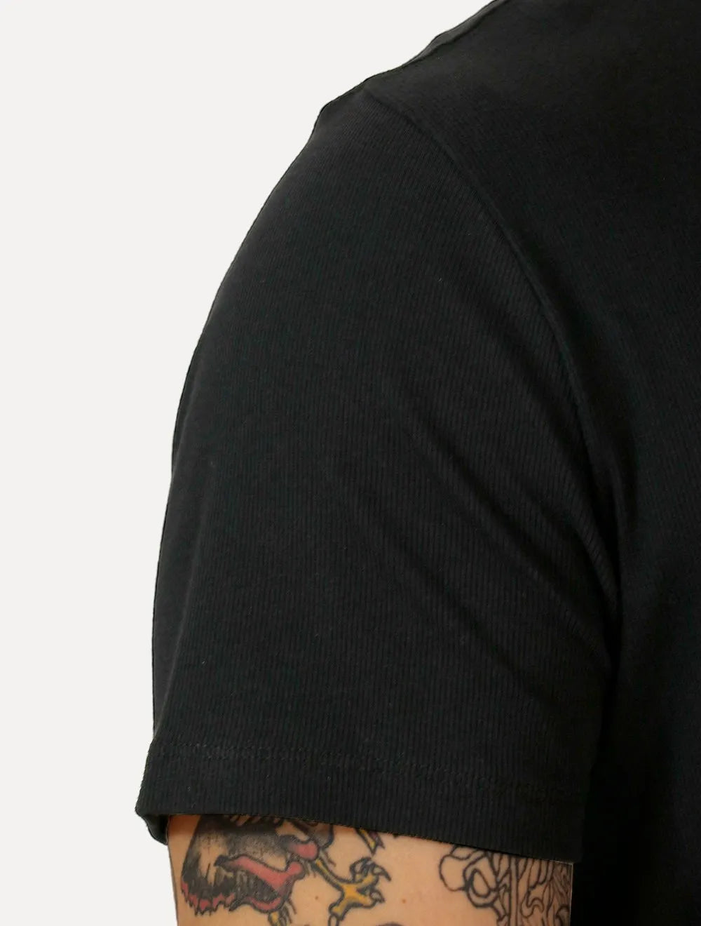 Camiseta Colcci Masculina Slim Malha Canelada Preta