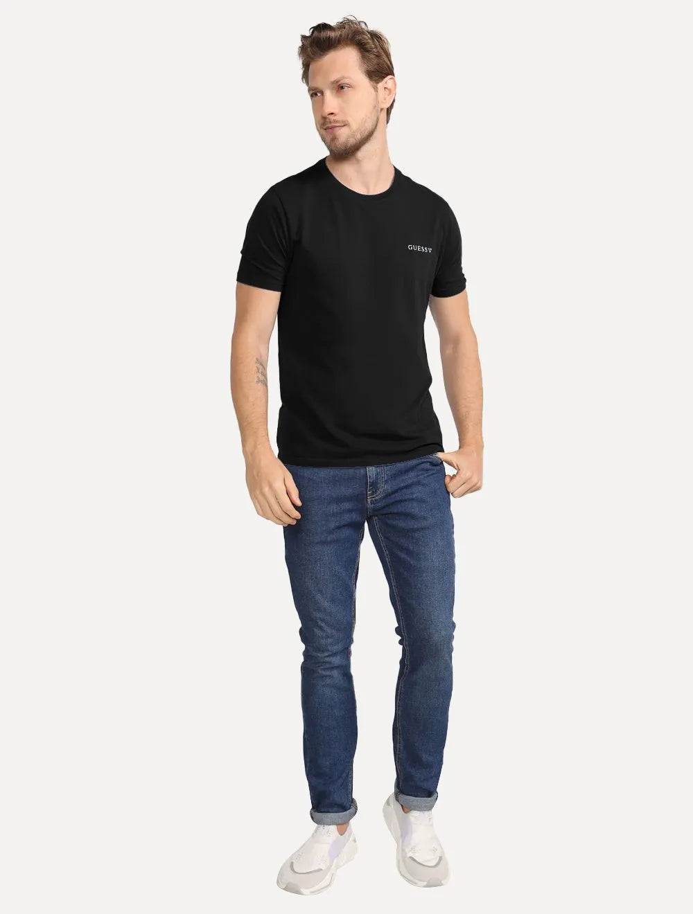 Camiseta Guess Masculina Small Silk Logo Preta