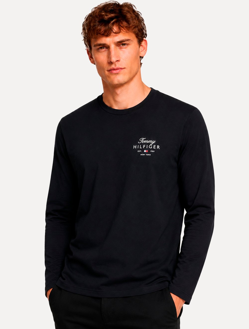 Camiseta Tommy Hilfiger Masculina Manga Longa Brand Love Graphic Preta