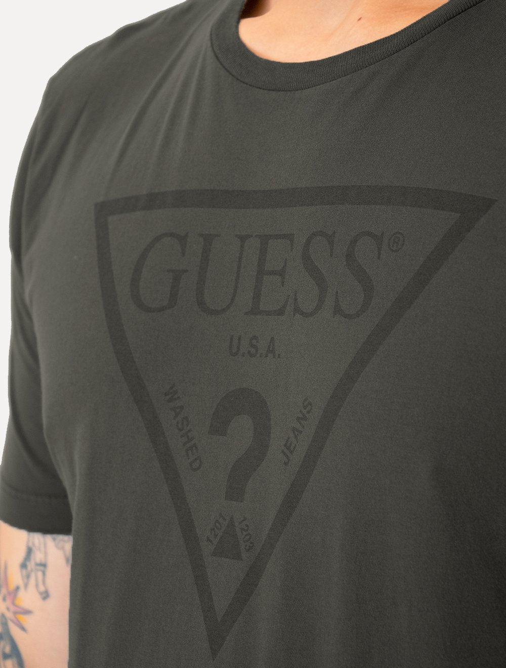 Camiseta Guess Masculina Classic Logo Print Grafite