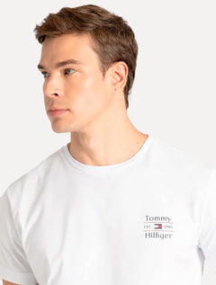 Camiseta Tommy Hilfiger Masculina Regular Stack Branca