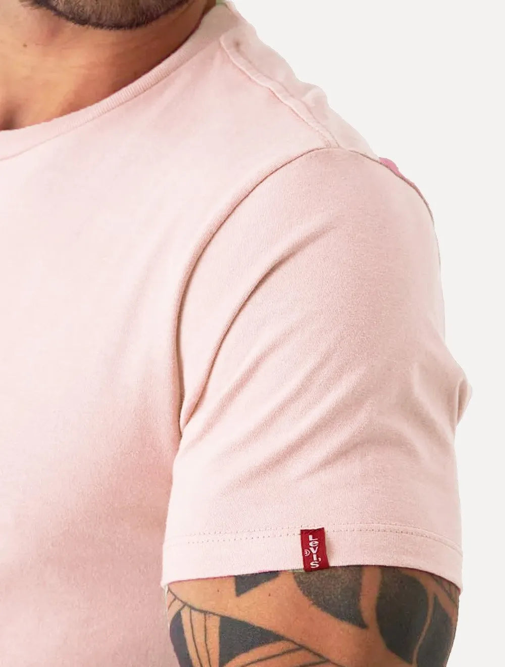Camiseta Levis Masculina Slim Tab Sleeve Lisa Rosa Claro