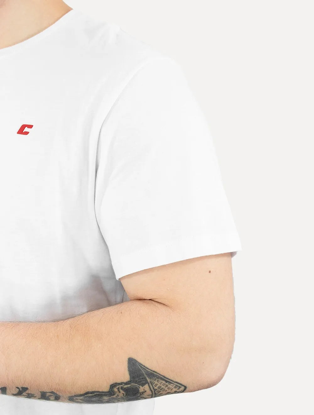 Camiseta Colcci Masculina Basica Logo Minimalista Branca