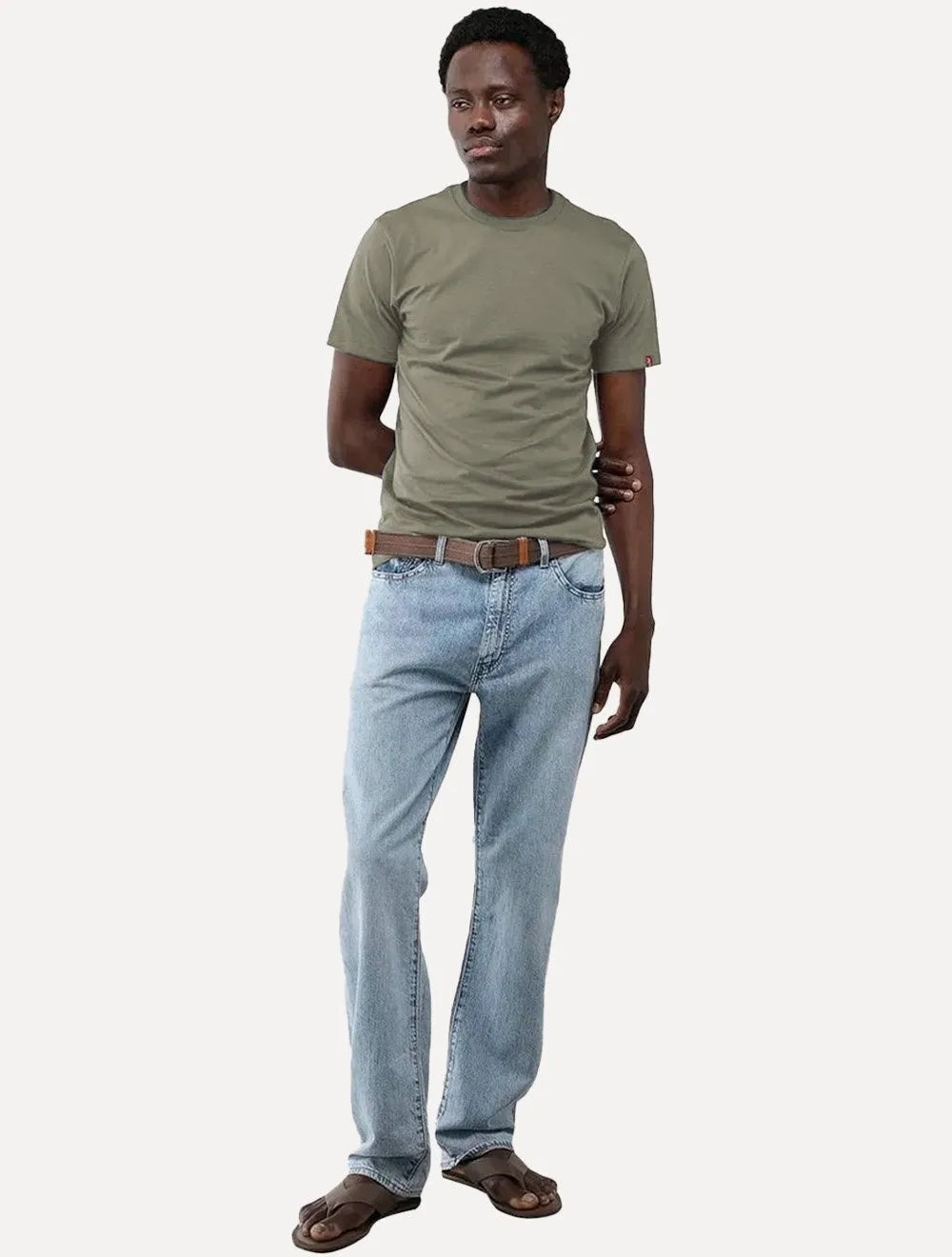 Camiseta Levis Masculina Slim Tag Sleeve Lisa Verde Oliva 