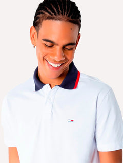 Kit Polos Tommy Jeans | Regular Flag Neck e Tipped Stretch Preta/Branca/Azul Marinho