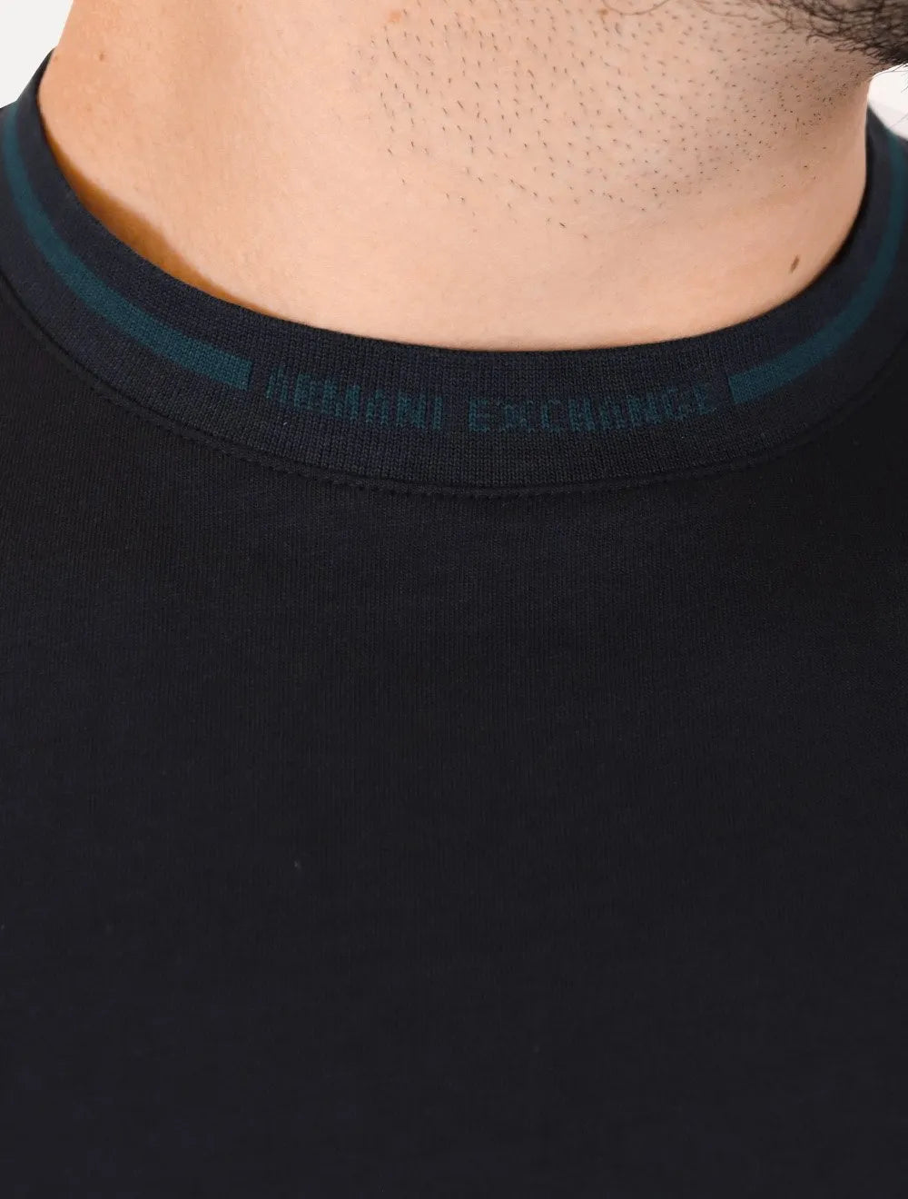 Camiseta Armani Exchange Masculina Regular Green Collar Friso Lisa Azul Marinho