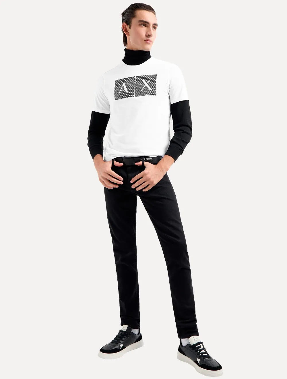 Camiseta Armani Exchange Masculina Slim Fit com Logo Gráfico Branca 