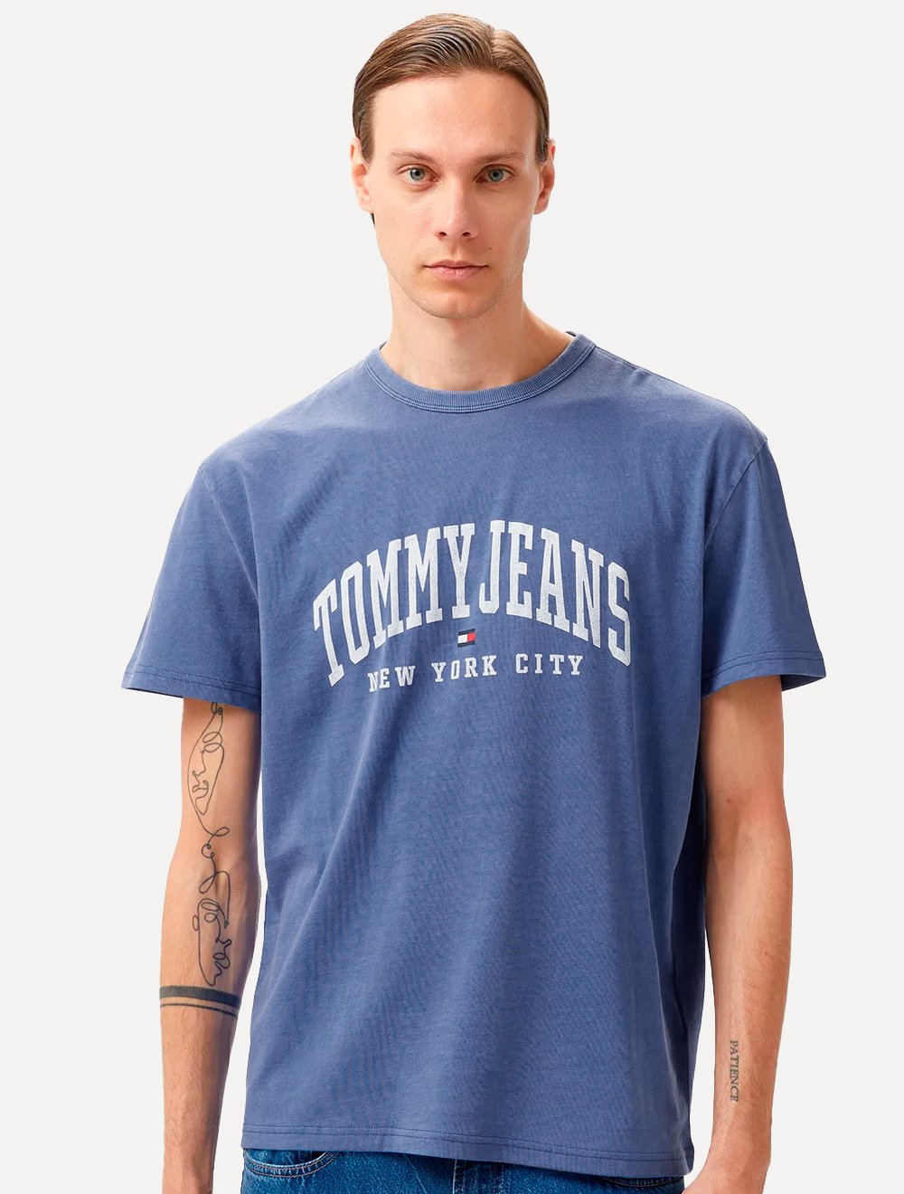 Camiseta Tommy Jeans Masculina Regular Logo Varsity Washed Azul Royal