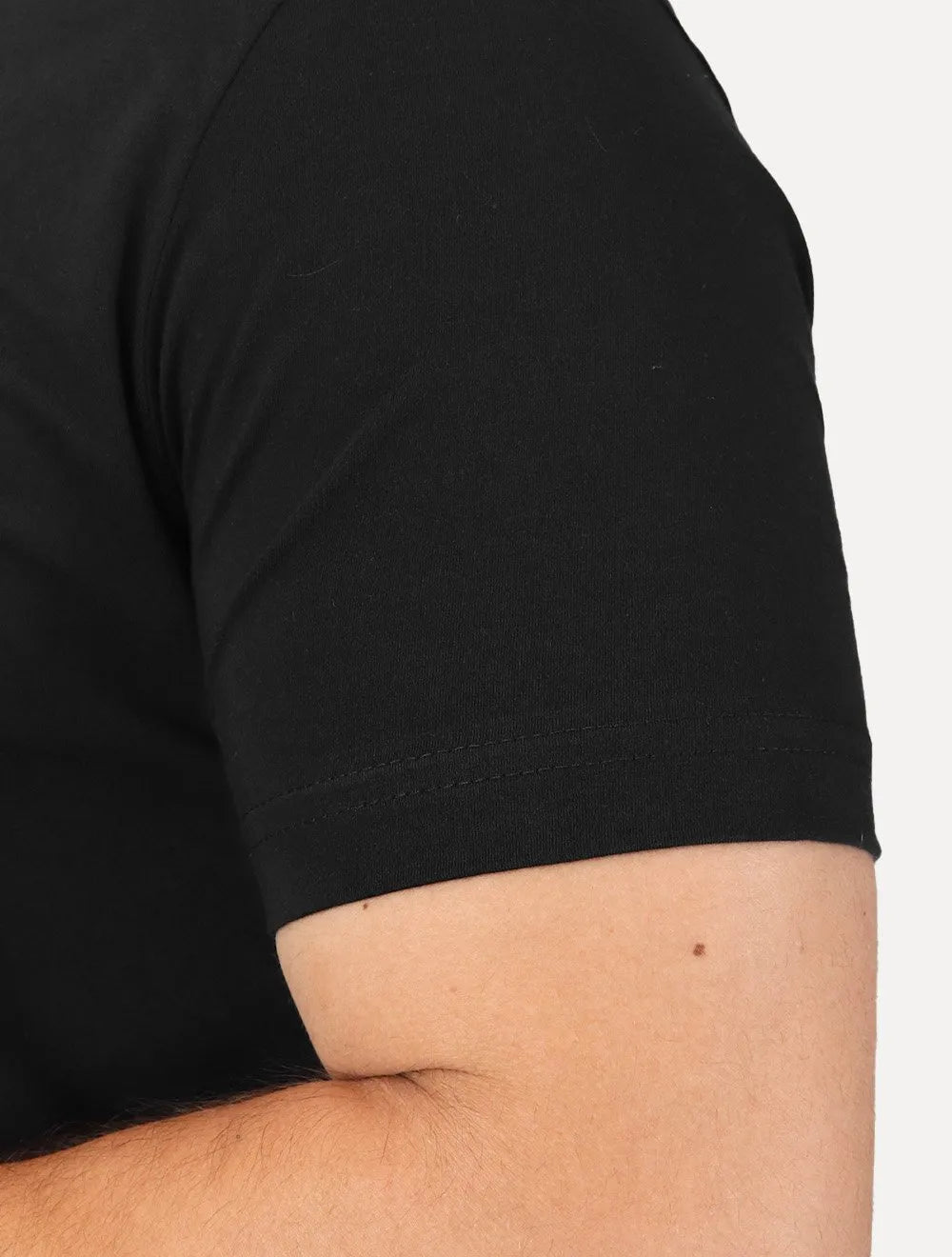 Camiseta King & Joe Masculina Pima Touch Logo Peito Preta 