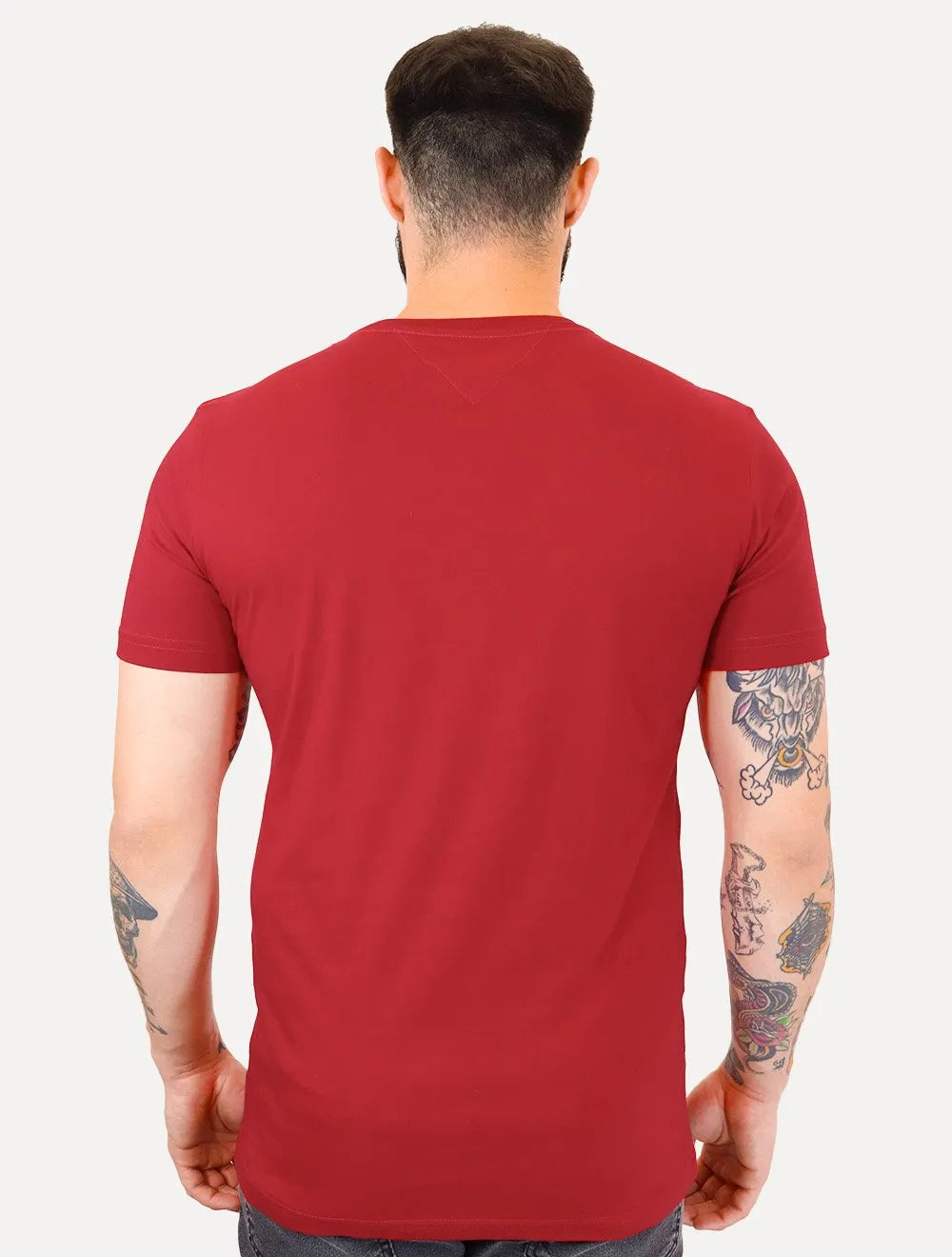 Camiseta Tommy Hilfiger Masculina Chest Insert Logo Vermelha Escuro