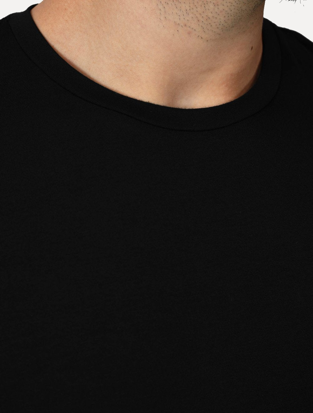 Camiseta K&J Black Travel Pack Tech Modal Preta