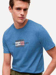 Camiseta Tommy Hilfiger Masculina Brand Love Big Graphic Azul