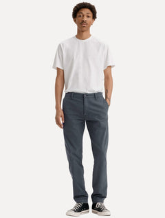 Calça Levis Masculina de Sarja Slim Taper XX Chino Azul Marinho