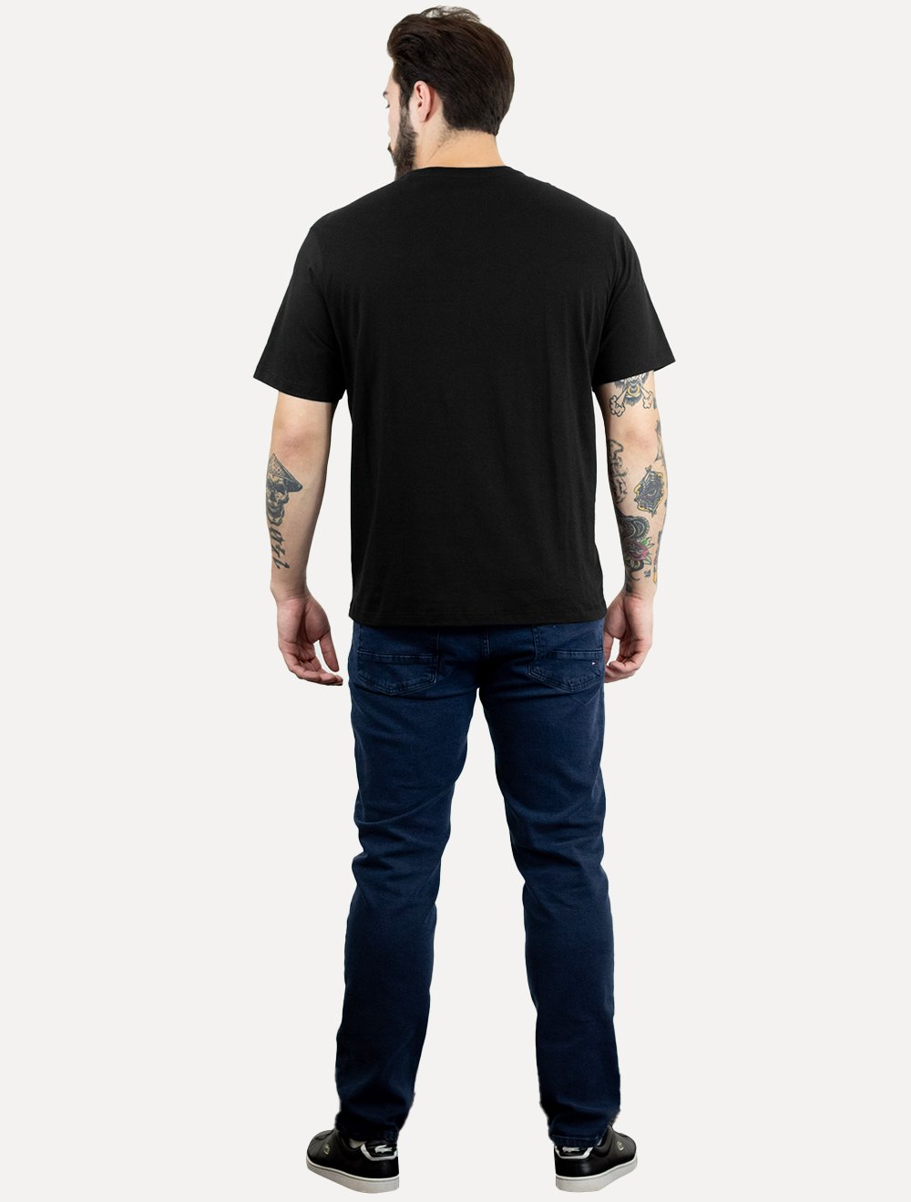Camiseta Calvin Klein Jeans Masculina Embossed Logo Preta