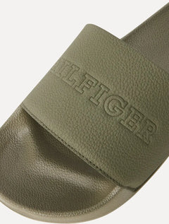 Chinelo Tommy Hilfiger Print Tumble Pool Slide Verde Militar