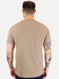 Camiseta Tommy Hilfiger Masculina Linear Flag Graphic Marrom Claro