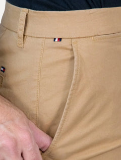 Bermuda Tommy Hilfiger Masculina Sarja Brooklyn 9in Cáqui
