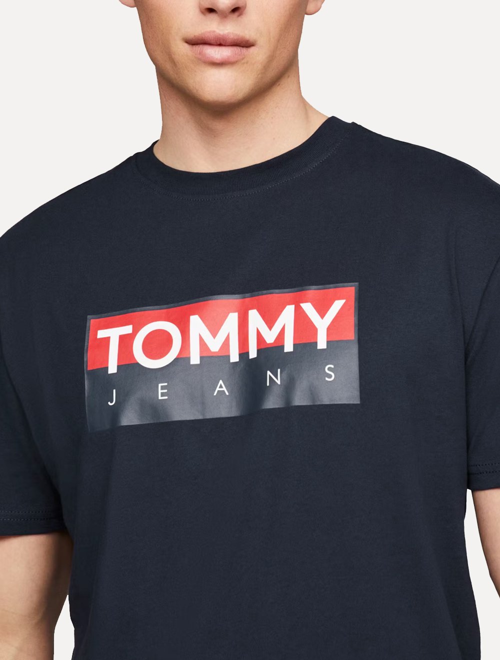 Camiseta Tommy Jeans Masculina Regular Entire Logo Azul Marinho