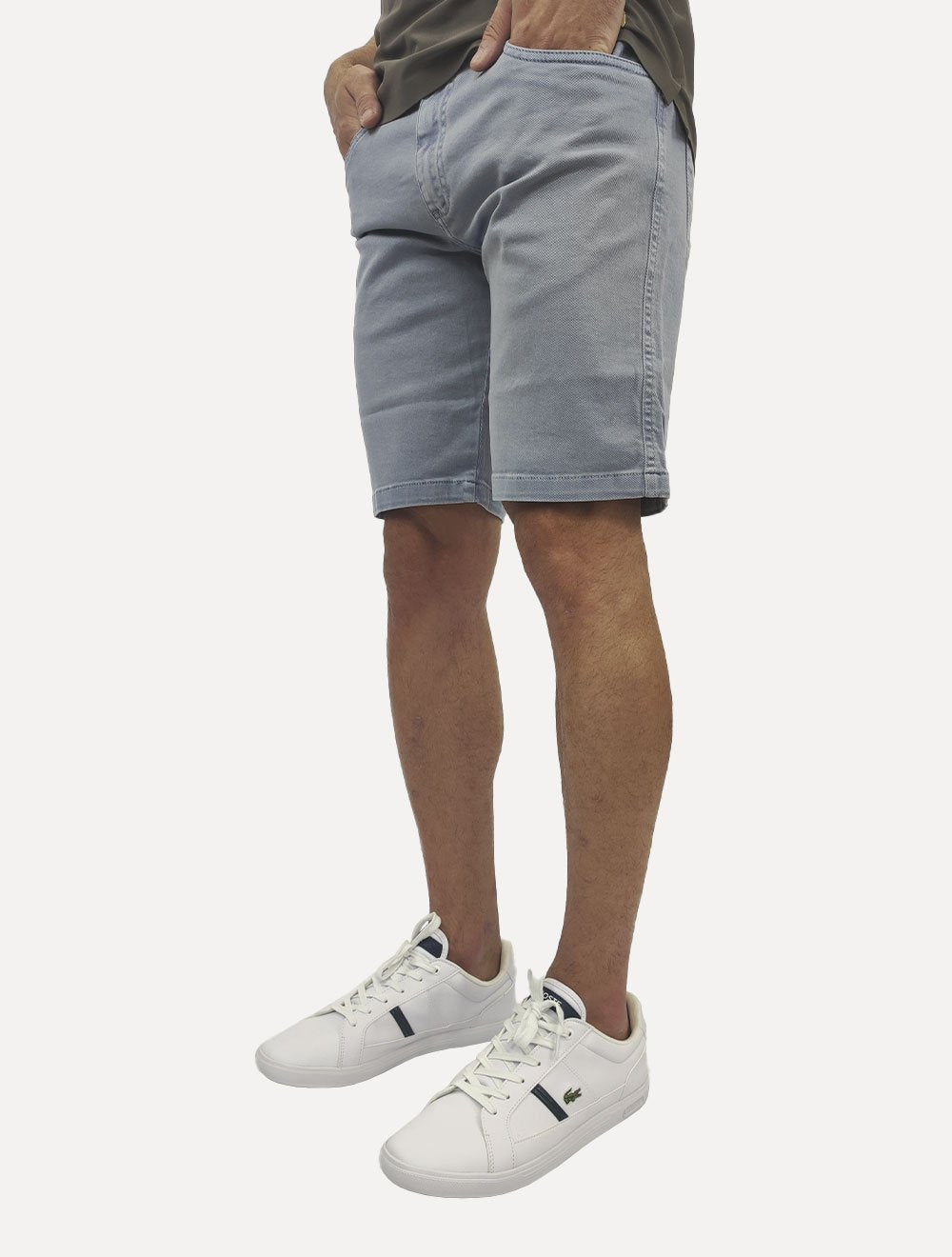 Bermuda Dudalina Masculina Jeans Slim 5 Pockets Tinturada Azul Claro