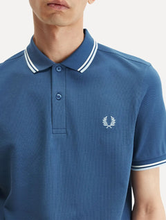 Polo Fred Perry Masculina Piquet Regular White Blue Twin Tipped Azul