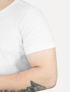 Camiseta Osklen Masculina Slim Rough Osksurf Handmade Branca