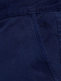 Bermuda Dudalina Masculina Sarja Chino Comfort Tinturada Azul Marinho