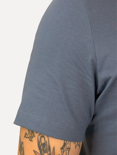 Camiseta Individual Masculina Comfort Bolso Peixes Azul Médio