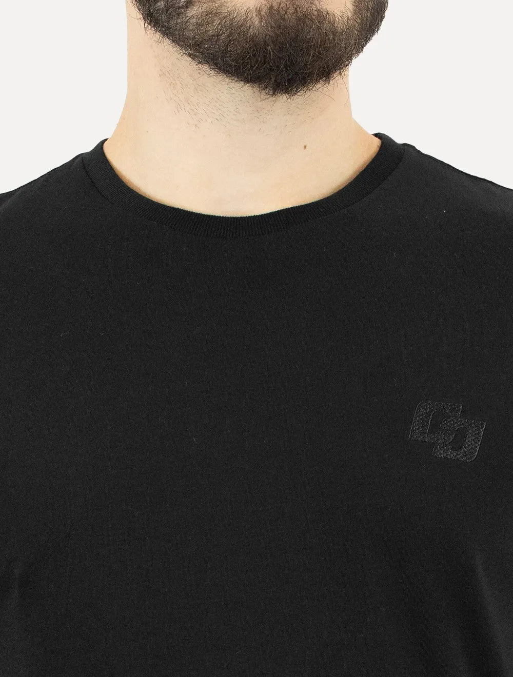 Camiseta Colcci Masculina Slim Crewneck Texture Logo Preto