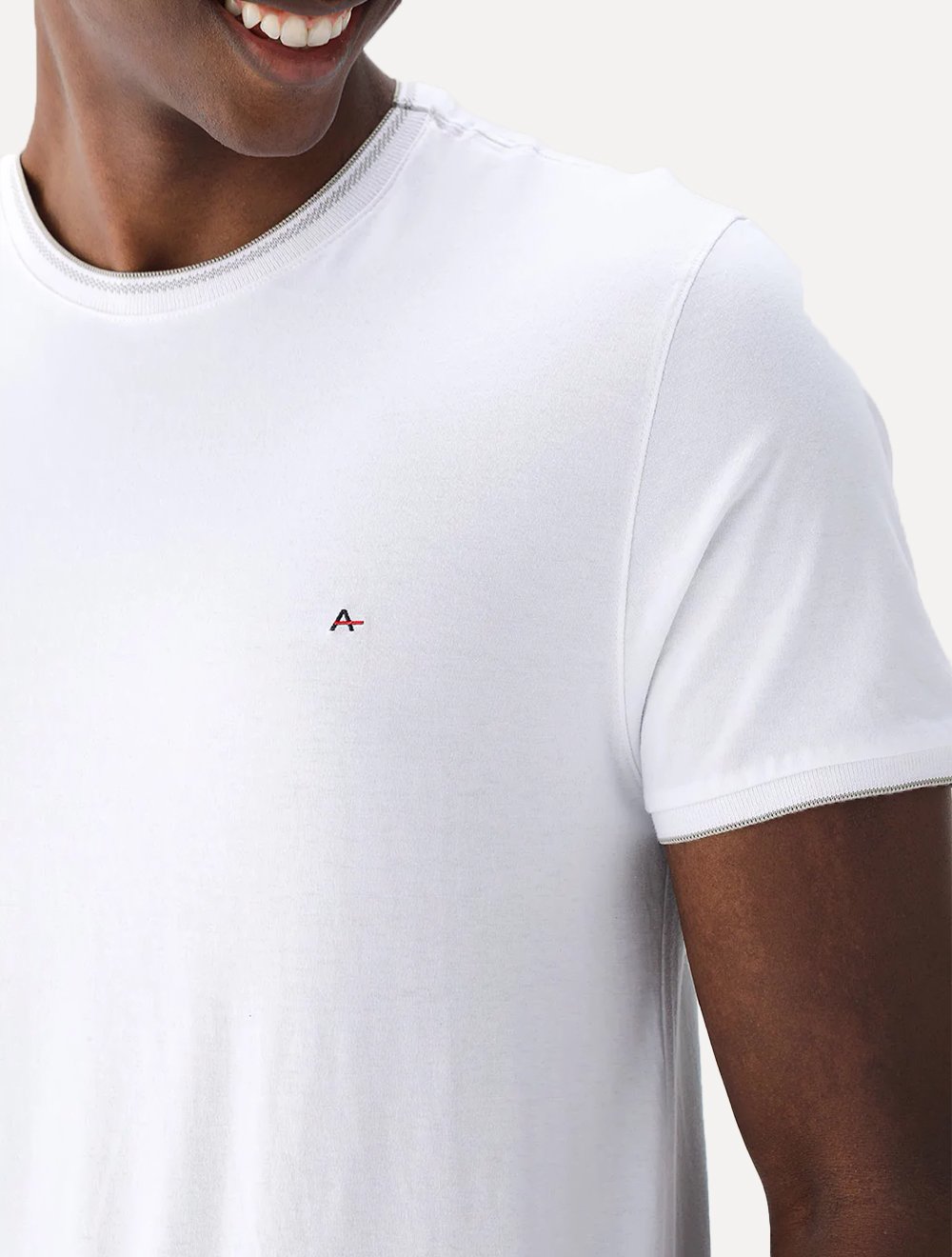 Camiseta Aramis Masculina Grey Friso Gola Branca