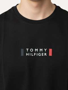 Camiseta Tommy Hilfiger Masculina Stack Center Brand Love Print Preta