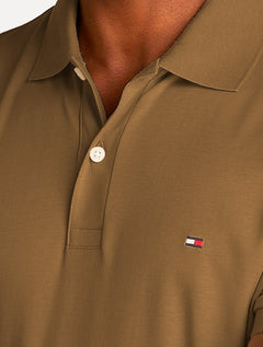 Polo Tommy Hilfiger Masculina Malha Liquid Cotton Seasonal Caqui Caramelo
