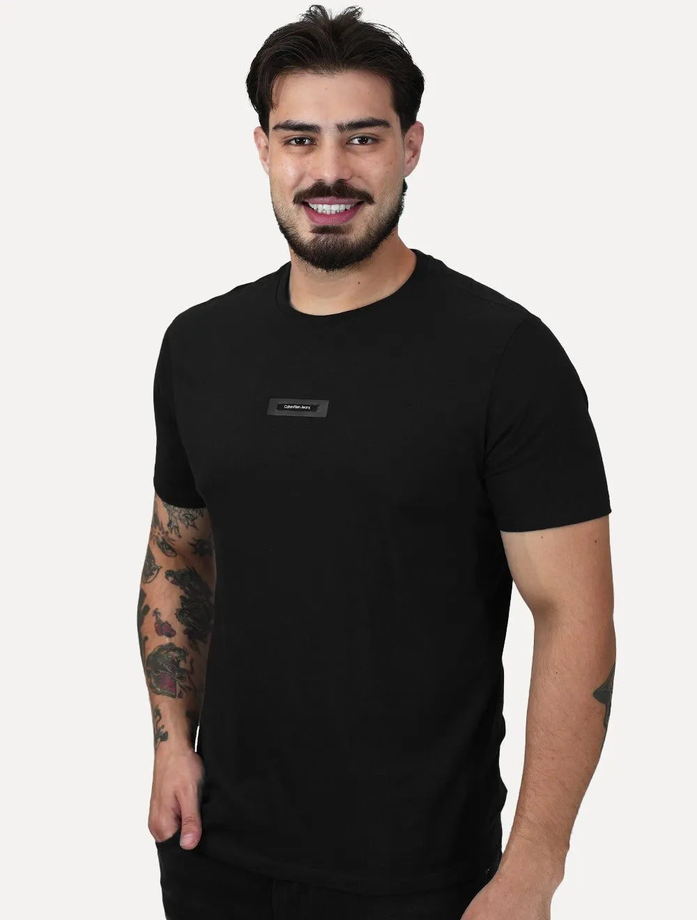 Camiseta Calvin Klein Jeans Masculina Logo Leather Center Preta