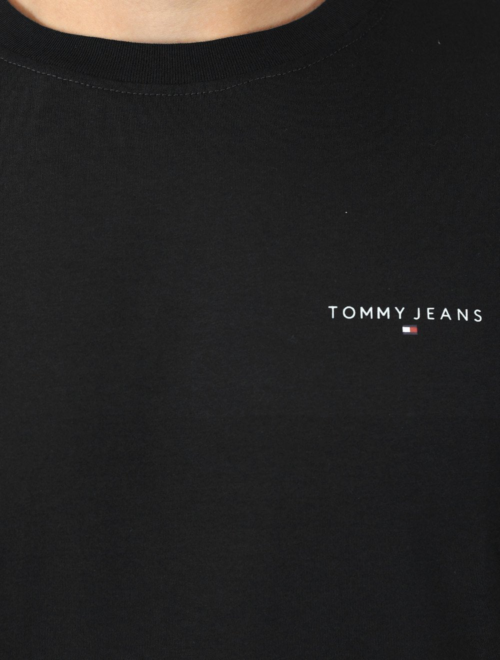 Camiseta Tommy Jeans Masculina Slim Manga Longa Linear Chest Preto
