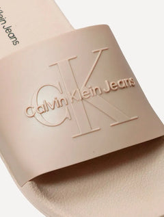 Chinelo Calvin Klein Jeans Slide Logo Issue Cáqui Médio