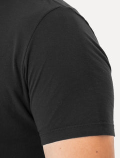Camiseta Guess Masculina Logo Bordado Preta