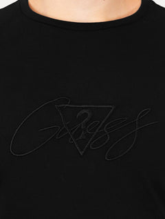 Camiseta Guess Masculina Signature Logo Triangle Preta