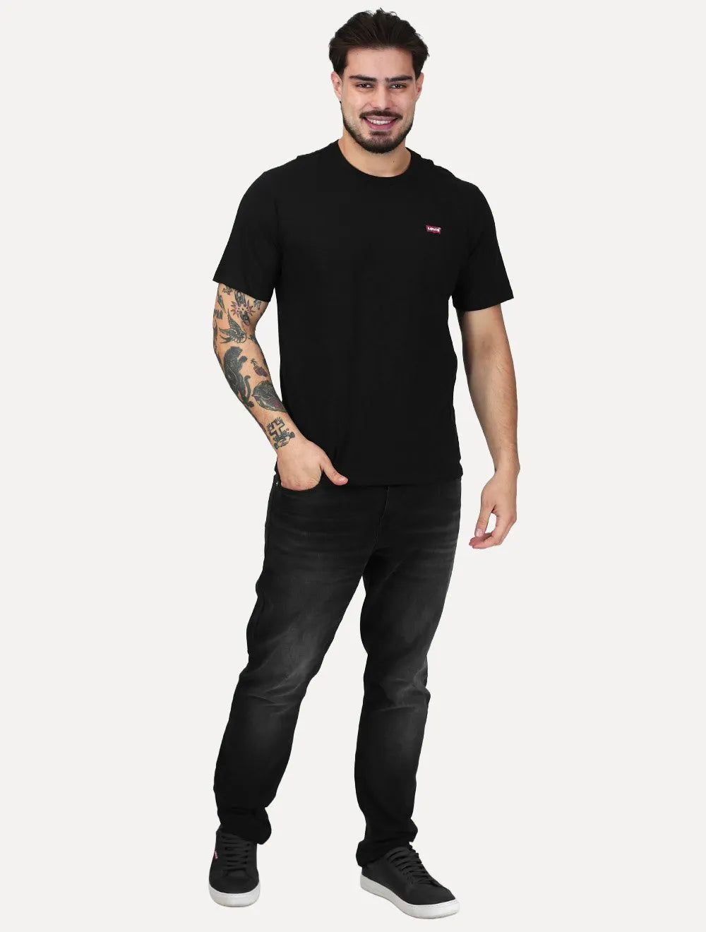 Camiseta Levis Masculina Standard Classic Printed Housemark Preta