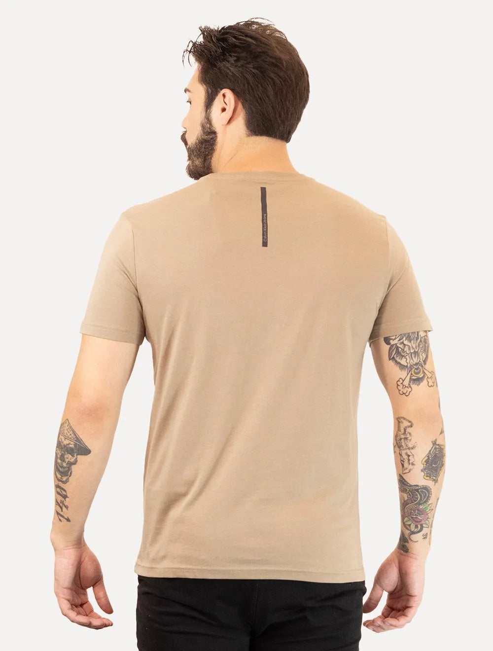 Camiseta Calvin Klein Jeans Masculina Dark Omega Relevo Caqui Médio