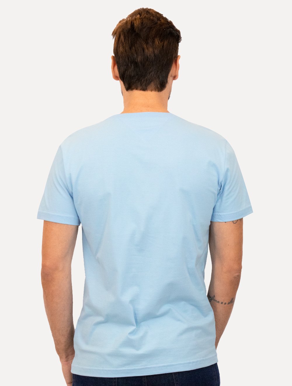 Camiseta Tommy Hilfiger Masculina Roundle Logo Chest Azul Claro