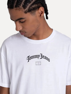 Camiseta Tommy Jeans Masculina Regular Grunge Arch Branca