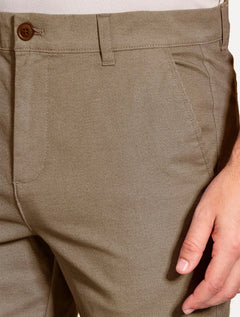 Calça Aramis Masculina Chino Sarja Classica Button Cáqui