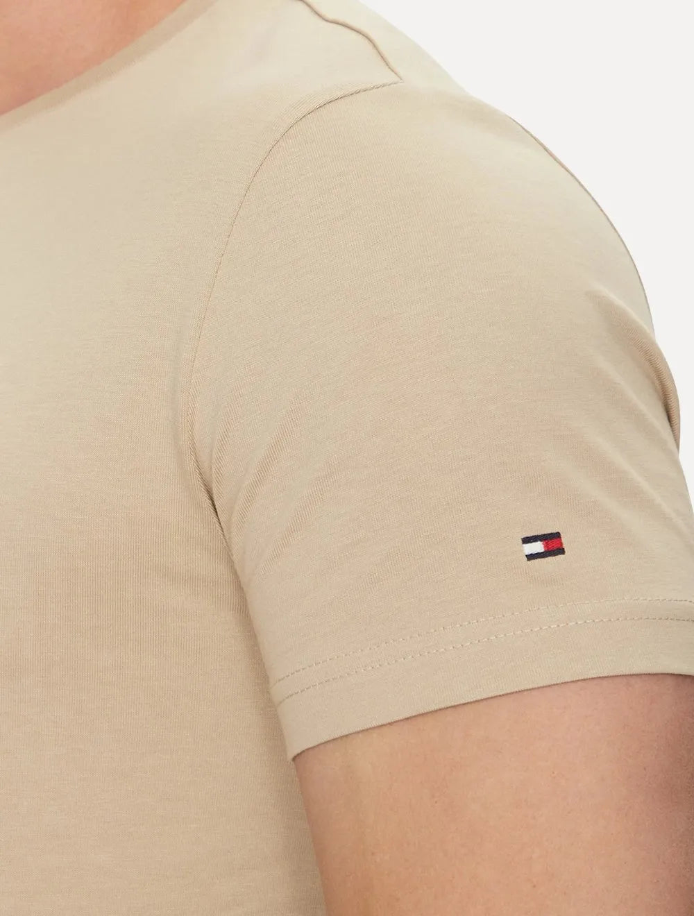 Camiseta Tommy Hilfiger Masculina Center Stack Cáqui