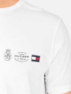 Camiseta Tommy Hilfiger Masculina Regular Small Crest Outline Branca