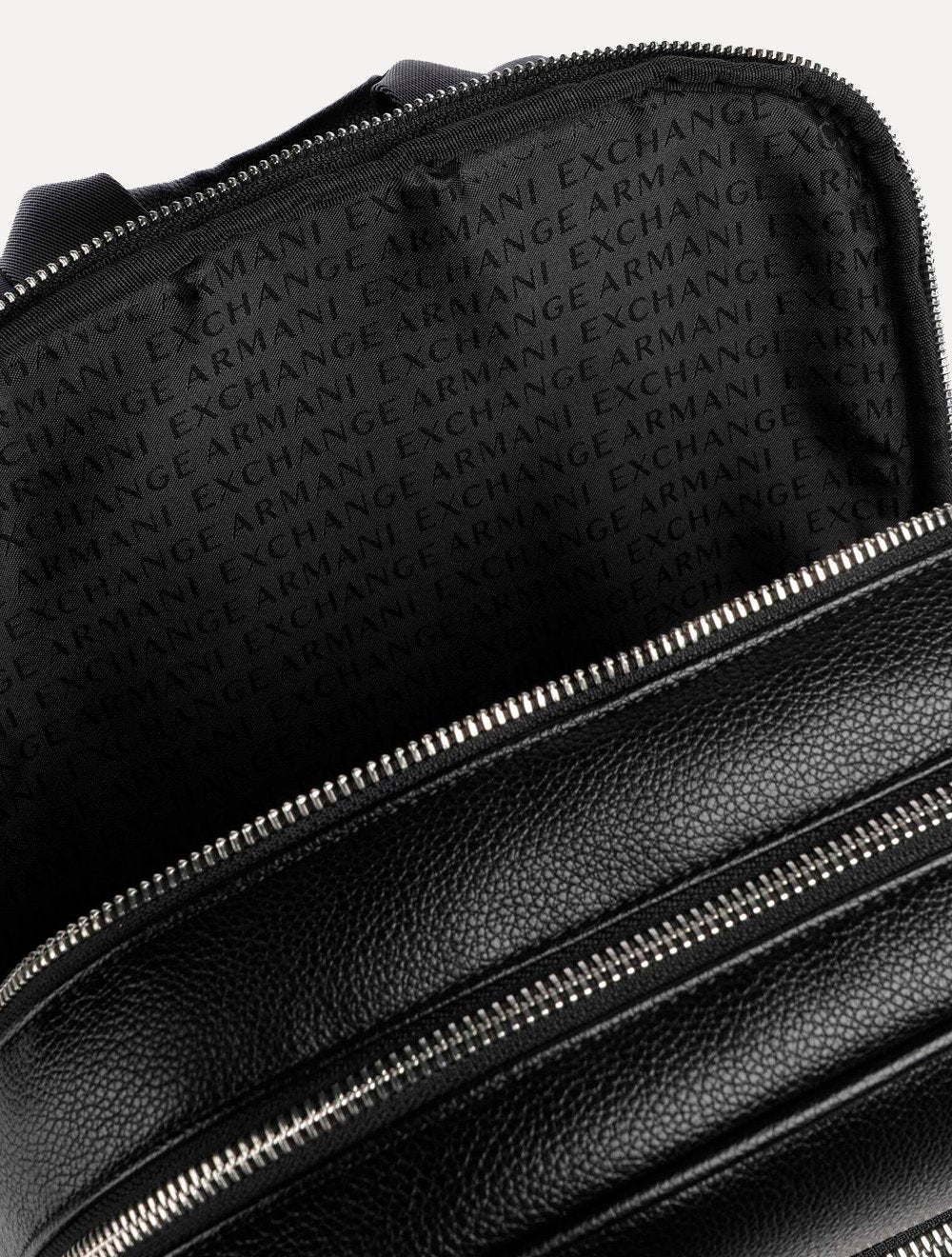 Mochila Armani Exchange Texturized Padded Straps Preta