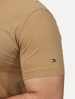 Camiseta Tommy Hilfiger Masculina Brand Love Big Graphic Cáqui  Médio