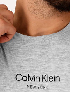 Camiseta Calvin Klein Masculina Flame CK New York Cinza Mescla
