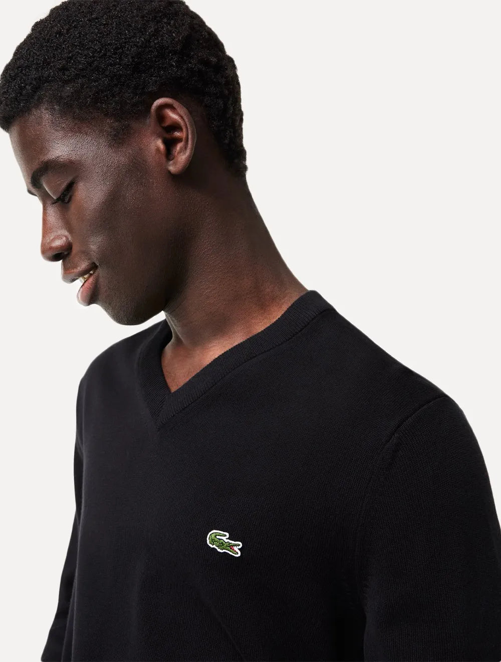 Suéter Lacoste Masculino Regular Fit Gola V Logo Preto