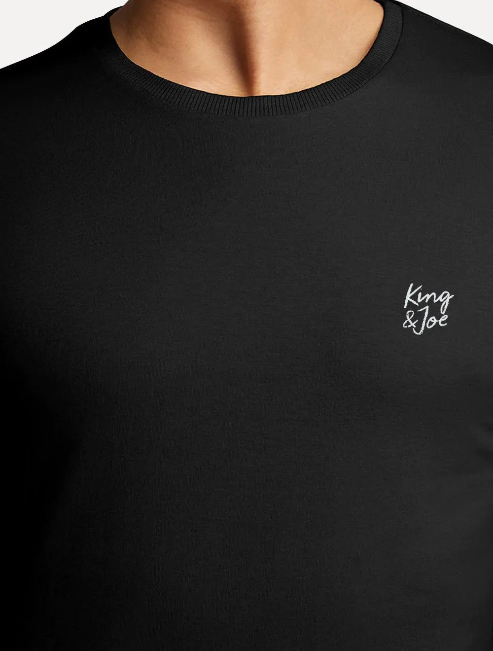Camiseta King & Joe Masculina Basic Script Peito Preta