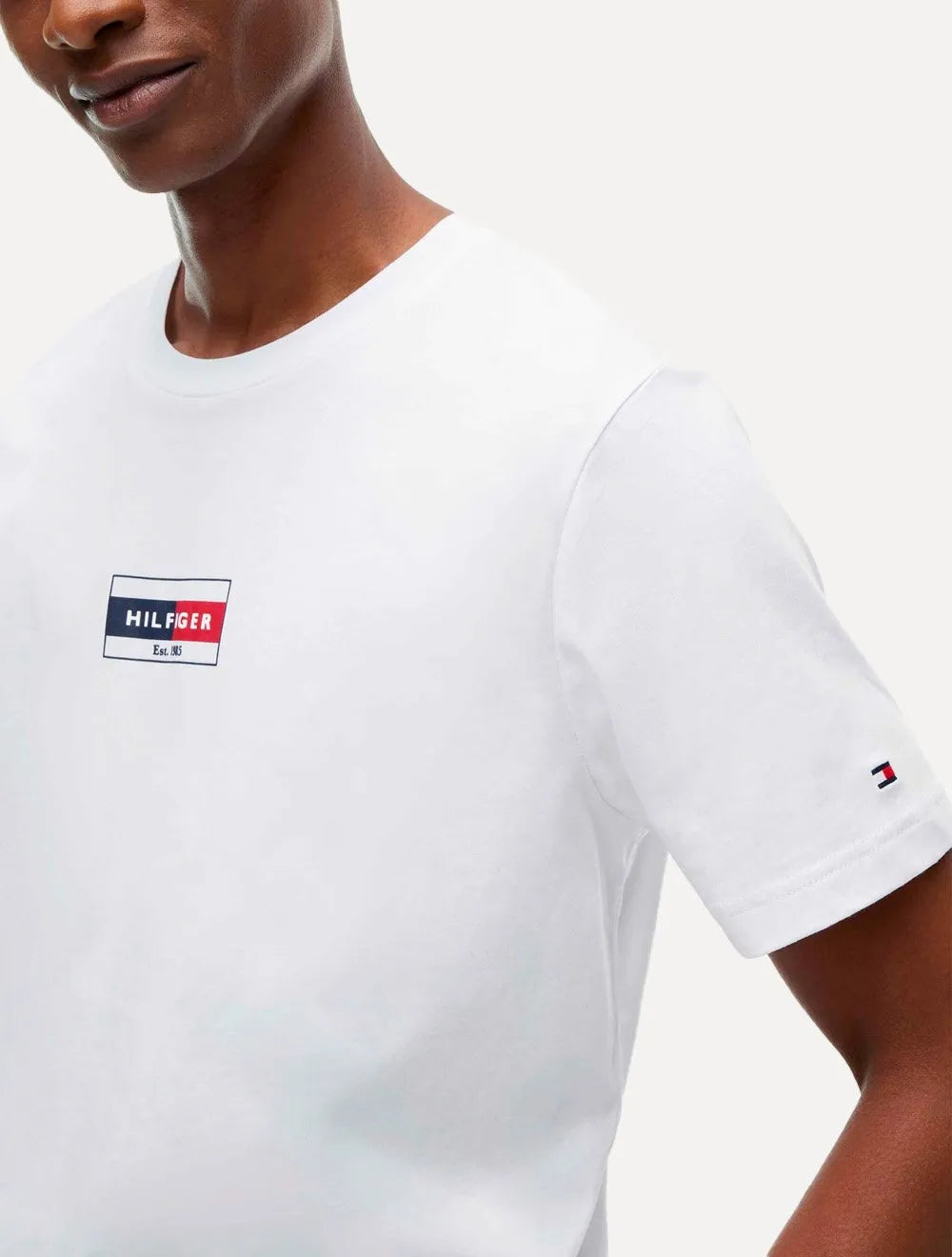 Camiseta Tommy Hilfiger Masculina Flag Small Box Branca