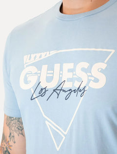 Camiseta Guess Masculina Triângulo Los Angeles Relevo Peito Azul Claro